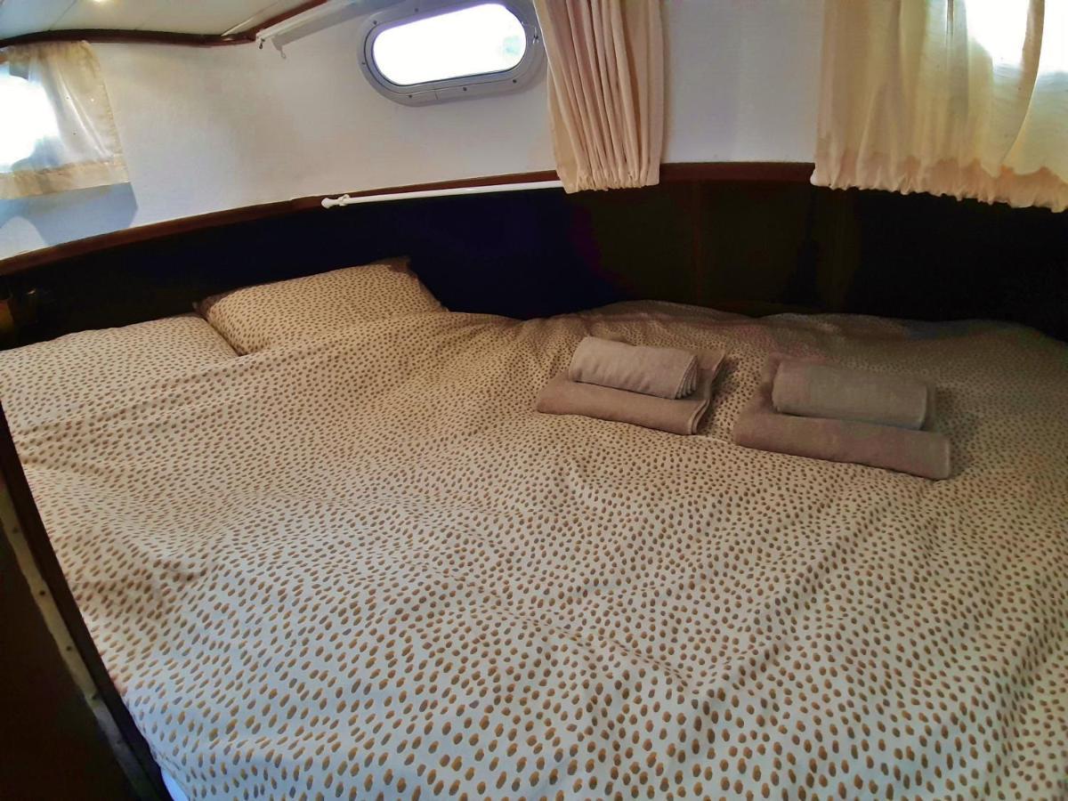 Motor Yacht Almaz Hotel Amsterdam Luaran gambar