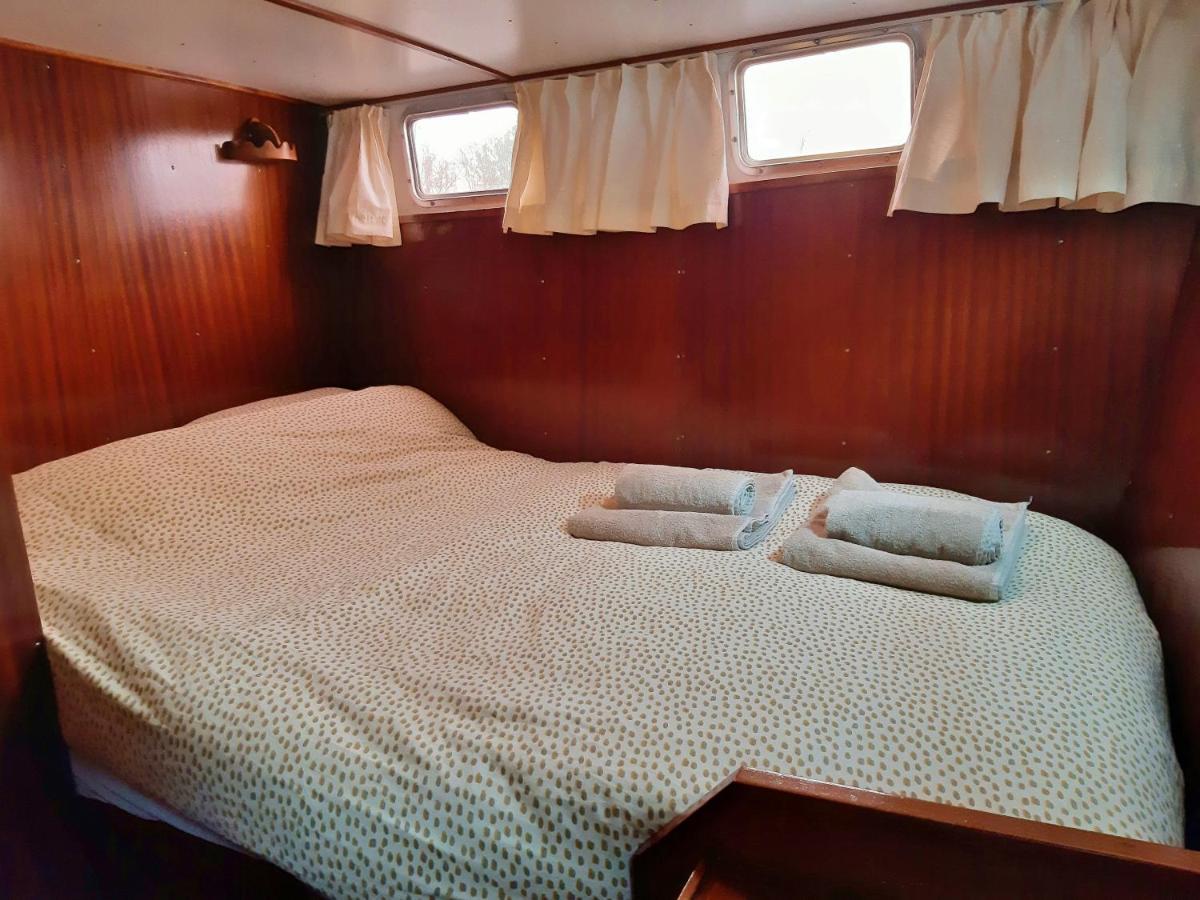 Motor Yacht Almaz Hotel Amsterdam Luaran gambar
